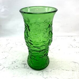E O Brody Emerald Green Crinkle Glass Vase C106 Cleveland Ohio 9.5” #408